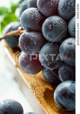 Grape (Kyoho from Yamanashi Prefecture) 94663996
