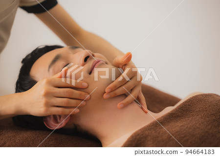 男性審美身體護理形象 94664183