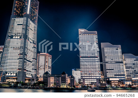 Night view of Yokohama Minato Mirai 94665268