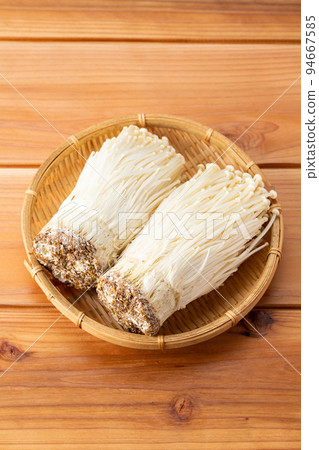 Enoki 94667585