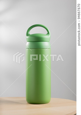 Green tumbler Green tumbler 94667870