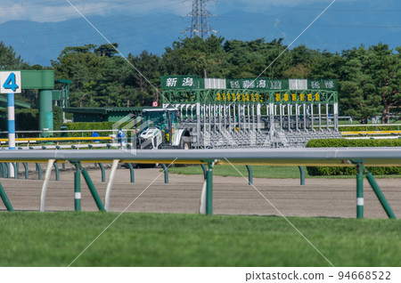 Horse race Horse race 94668522