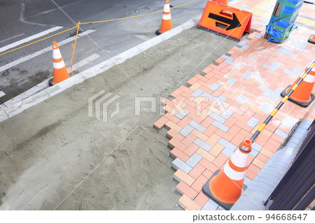 Road curb construction and sidewalk interlocking construction 94668647