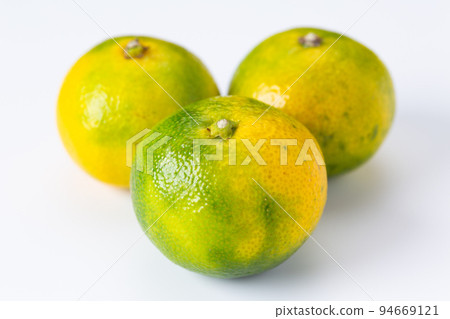 Early-maturing oranges 94669121