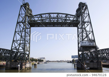 Old railroad bridge De Hef in Rotterdam Old railroad bridge De Hef in Rotterdam 94670128