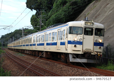 [JB] Kagoshima Main Line 415 series Hakuden (Hainuzuka→Fukuma) 94670527