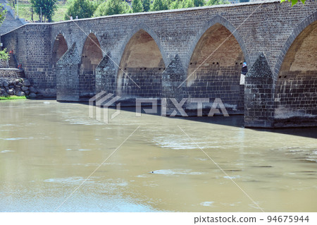 The Dicle Bridge in Diyarbakir, Turkey The Dicle Bridge in Diyarbakir, Turkey 94675944