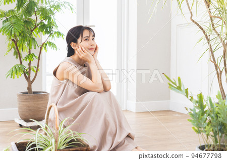 Female lifestyle Living with plants 94677798