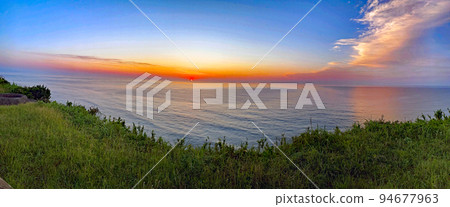 [千葉縣Isumi市]絕佳的景色！台東崎燈塔的日出 94677963