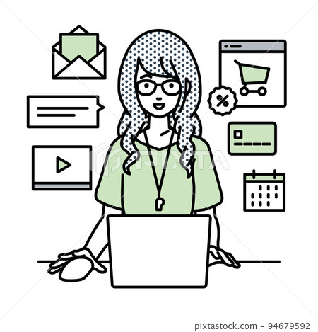 一位女教師坐在辦公桌前，在電腦上做網店或營銷工作 94679592