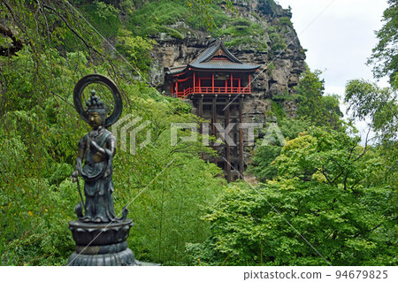 Nunobiki Kannon Cliff Kannon 94679825