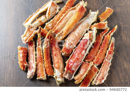 新鮮美味的帝王蟹 94680772