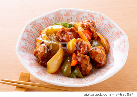 Sweet and sweet and sour pork 94683084