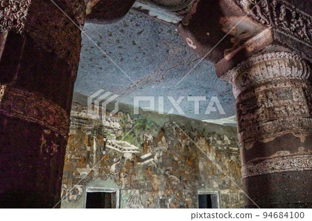 Ajanta Caves India World Heritage Site 94684100