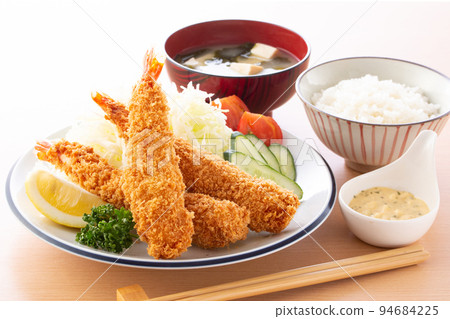 新鮮炸蝦 新鮮炸蝦 94684225