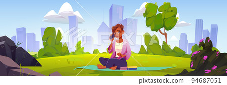 Woman with smartphone relax in city park, relax 94687051