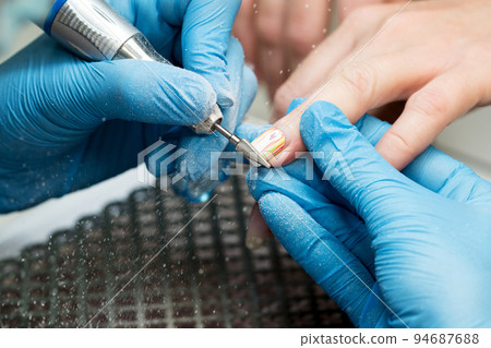 Process hardware manicure Process hardware manicure 94687688