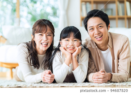 Family Family Parent and Child Living Lifestyle Family Family Parent and Child Living Lifestyle 94687820