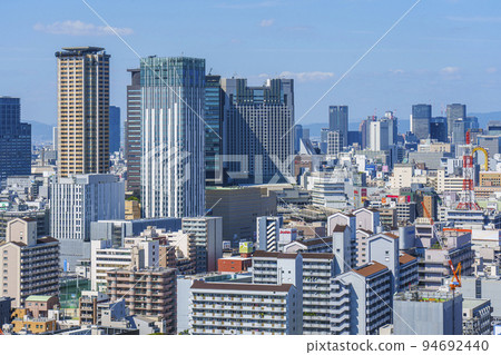 The cityscape of Osaka seen from the Tsutenkaku observatory toward Namba [2022-early autumn] 94692440