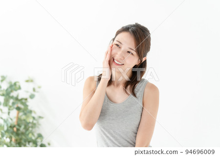 護膚女性 護膚女性 94696009