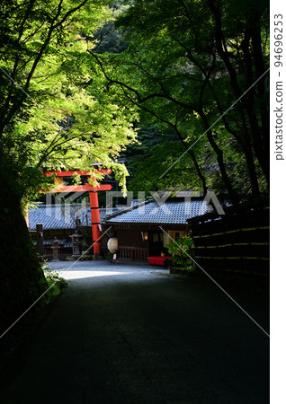 Old folk house in Okusaga 94696253