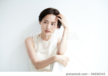 Women's beauty image Women's beauty image 94698345