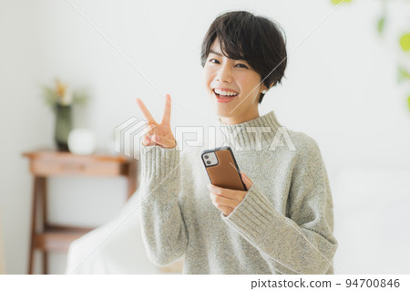 Living room at night Women's beauty 94700846