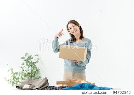 Female cardboard 94702843