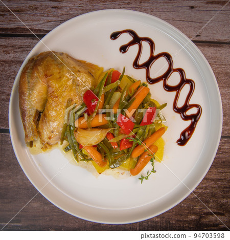 Grilled chicken leg and fresh vegetable salad, Healthy food, wood background 94703598