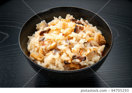 Japanese home cooking, handmade gomoku rice 94705293