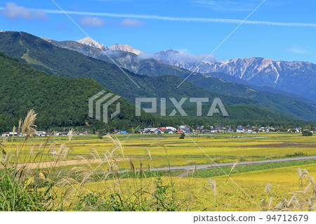 九月的白馬山麓 九月的白馬山麓 94712679