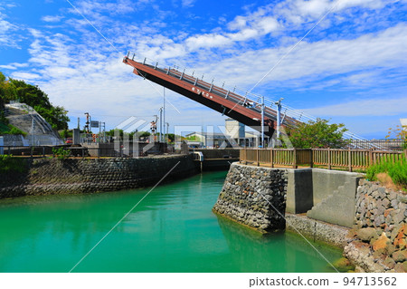 [Kochi Prefecture] Teyuko Movable Bridge in Operation 94713562