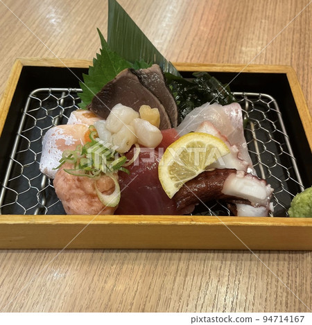 Sashimi platter 94714167