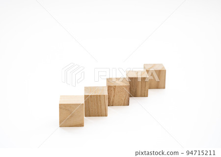 Many wooden cubes White background Many wooden cubes White background 94715211