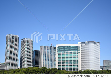 Scenery looking at Hamamatsucho from Takeshiba Futo Park, Tokyo 94716385