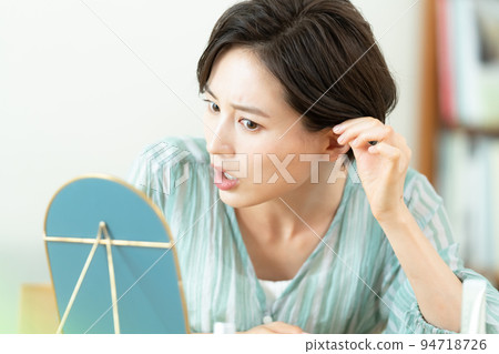 Women who care about hair Women who care about hair 94718726