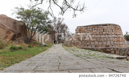 Fort walls, Elusittina Kote Or Chitradurga fort, Karnataka, India. 94726748