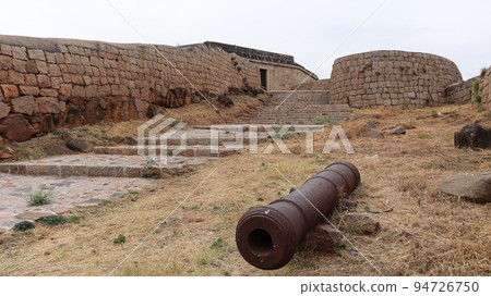 View of ancient Cannon and Watch Tower Entrance, Chitradurga fort, Karnataka, India. 94726750