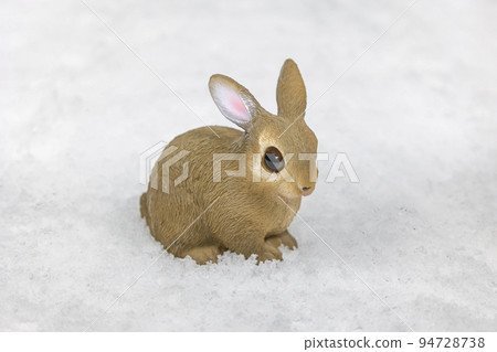 雪地上的兔子(人偶) 雪地上的兔子(人偶) 94728738