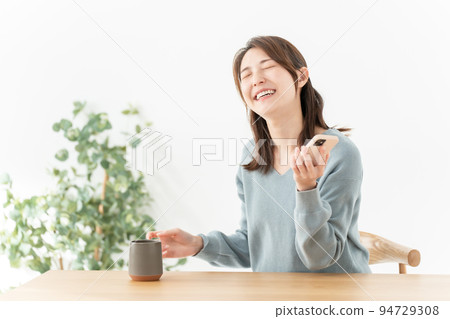 女性智能手機 94729308