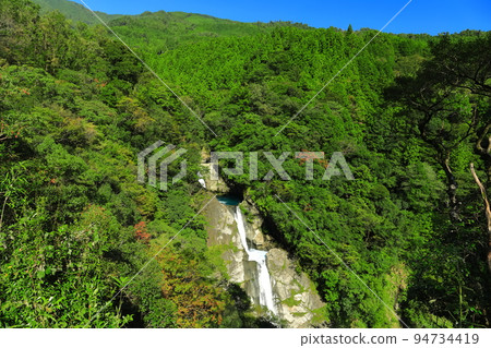 [高知縣] 百處名瀑之轟瀑布（四國88景） 94734419