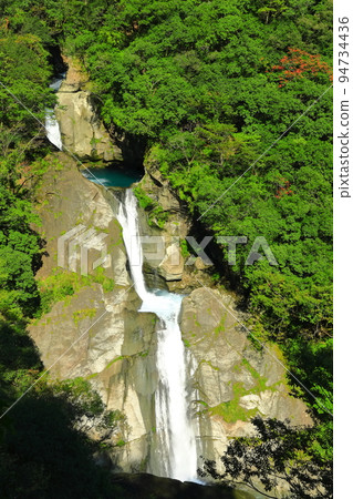 [高知縣] 百處名瀑之轟瀑布（四國88景） 94734436