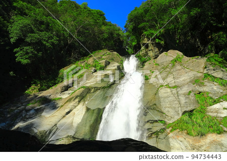 [Kochi Prefecture] Todoroki Falls of 100 Famous Waterfalls (88 Views of Shikoku) 94734443