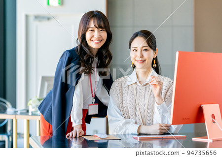 Office business woman 94735656