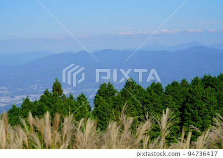 從桂木山山頂俯視，皇居城 94736417
