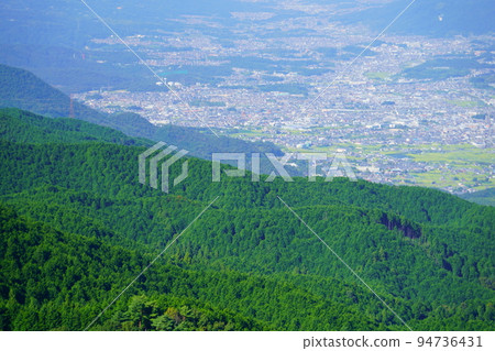 Looking down towards Ikaruga from the summit of Mt. Katsuragi 94736431