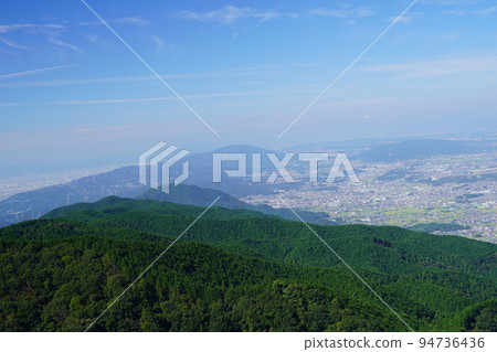 Looking down towards Ikaruga from the summit of Mt. Katsuragi 94736436