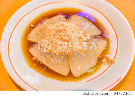 Traditional Nara Yoshino style Nama Kuzumochi Traditional Nara Yoshino style Nama Kuzumochi 94737363