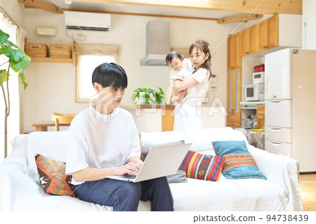 baby family 94738439