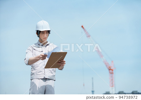 young male site supervisor young male site supervisor 94738972